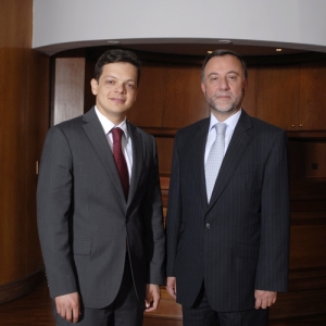 FOTO DE DR RICARDO GUERRA (OTORIINO) Y DR ENRIQUE CADENA (QX DE CABEZA Y CUELLO)