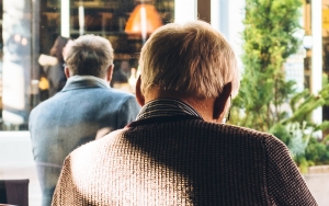 Hombres mayores Prostatectomia